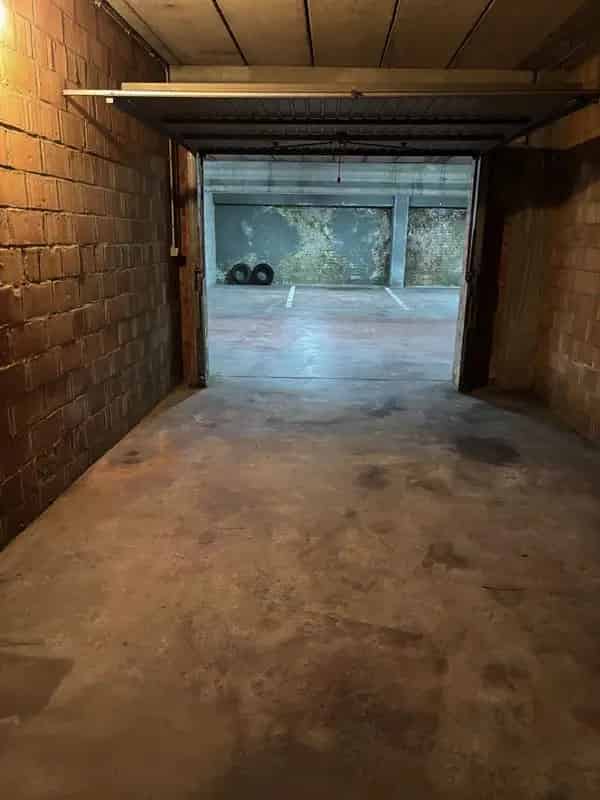Overdekte parkeerplaats te koop in Mortsel