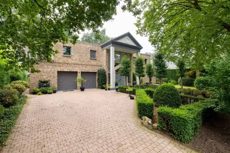 Woning Te Schoten