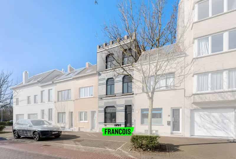Gezellige, ruime rijwoning nabij Maria-Hendrikapark in Oostende