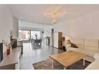 Huis gemengd gebruik te koop - Zele RBT96778


In optie