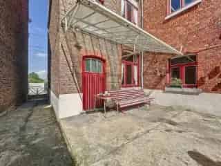 Herenhuis te koop - Saint-Marc VBC88803


In optie