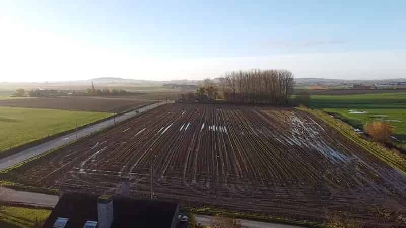 RUIME WONING OP 1777M² MET 4 SLPKS, GARAGE EN PRACHTIGE VERZICHTEN