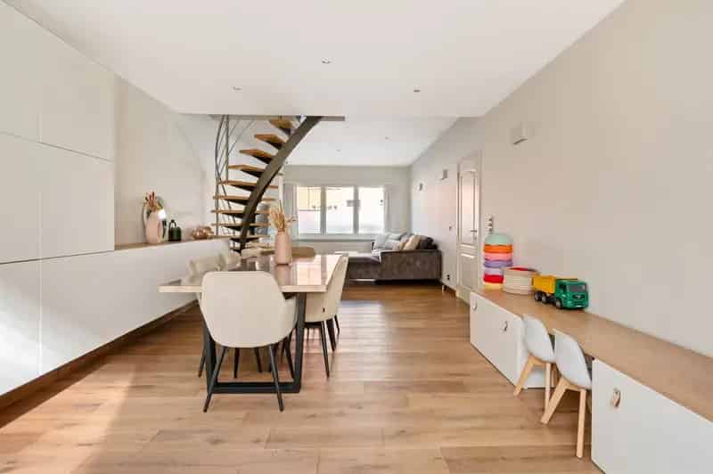 Prachtig instapklaar huis gelegen nabij het centrum van Brasschaat