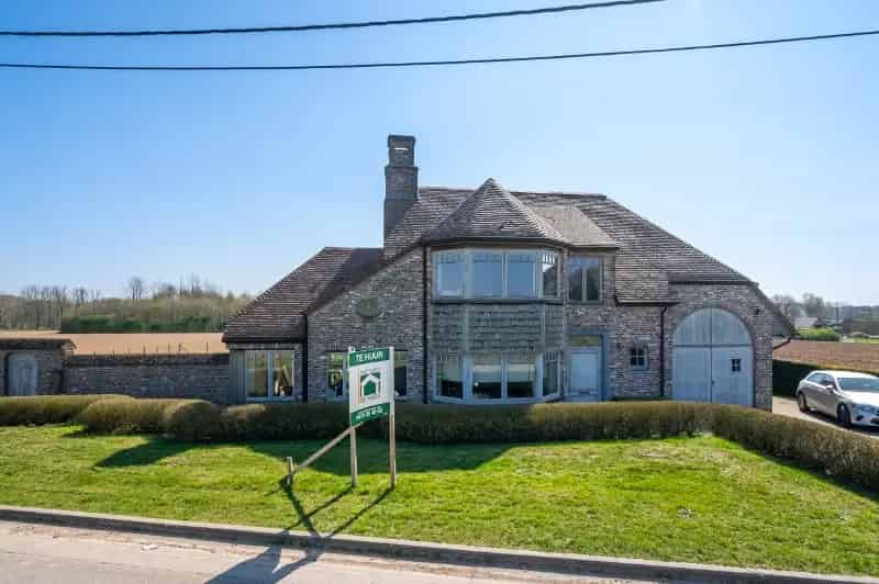 Villa te huur in Dikkelvenne