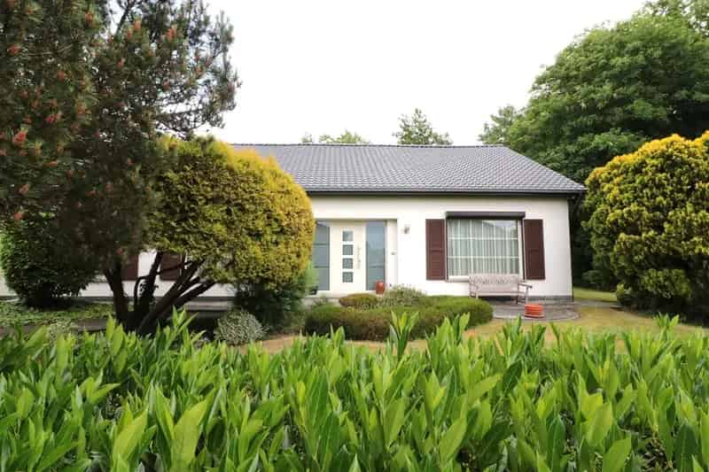 Gelijkvloers, 3 slpk., uitnodigende parktuin (11a56ca)