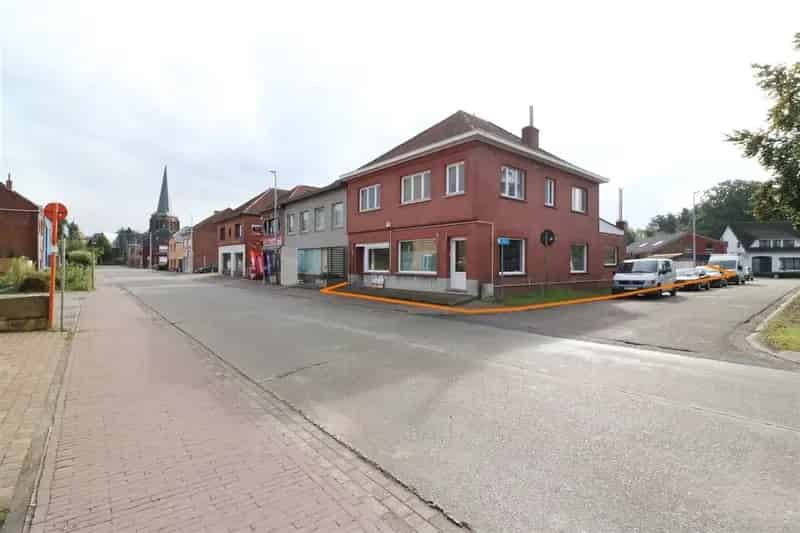 Stationsbuurt, zeer ruim, 5 slpk.,tuin
