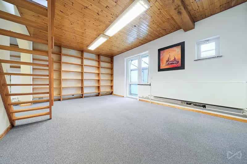 Huis te huur Rixensart: Villa met studio of praktijkruimte
