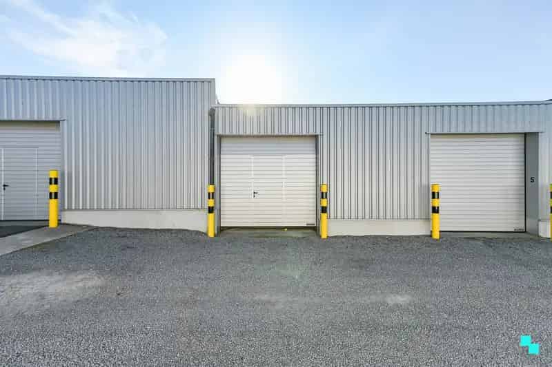 Loods van ca. 105 m² op goede locatie in Ledegem