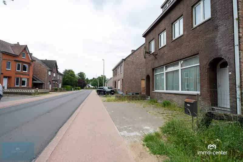 Te koop: Ruime open bebouwing met 5 slaapkamers en grote tuin – vlakbij Thor Park, Genk