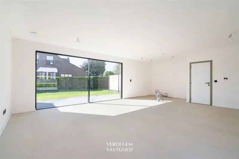 Prachtige nieuwbouwwoning met 4 slaapkamers en zuid tuin