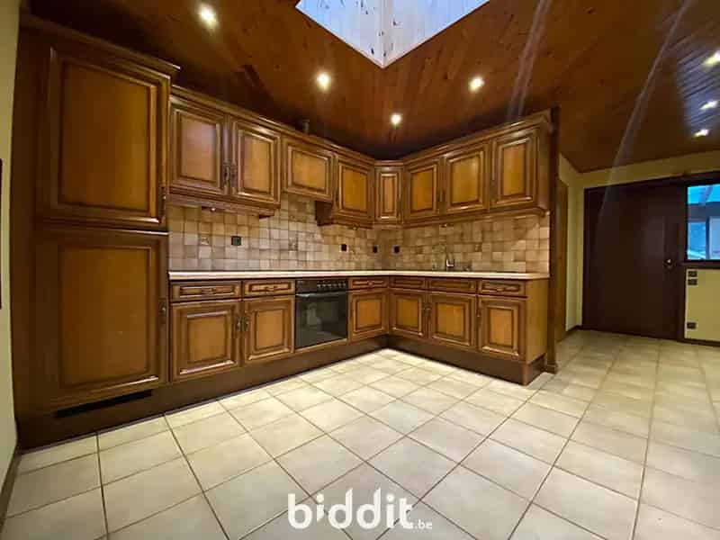 LOT 1: OP TE FRISSEN WONING