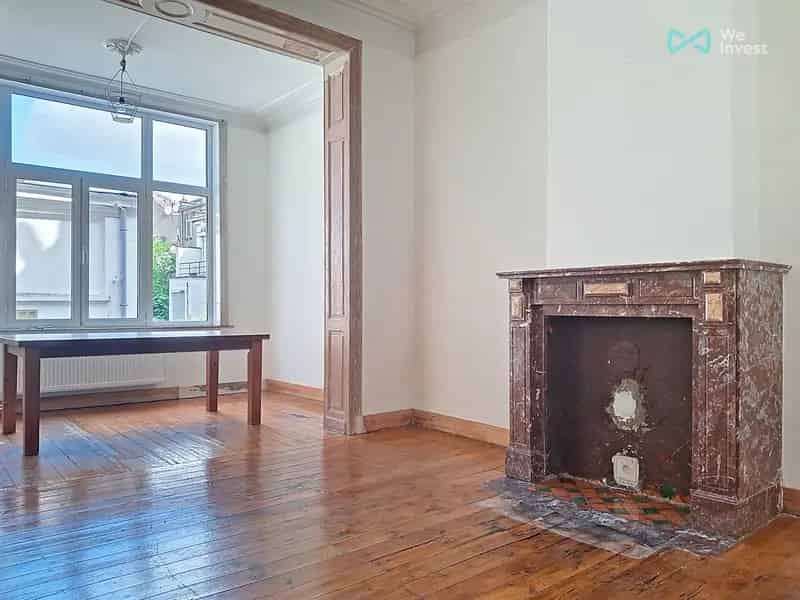 Appartement met één slaapkamer in Schaarbeek
