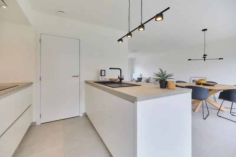 Lichtrijke landelijke nieuwbouwwoningen te Roeselare