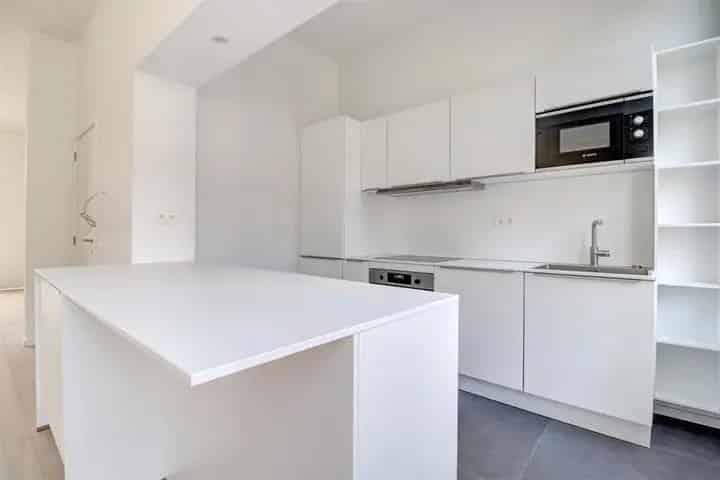 Appartement te huur in Ixelles