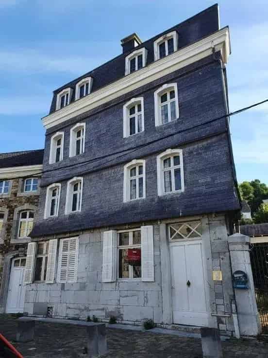Huis Te Koop Eupen: Historisch Unikaat met Atelier en Hal