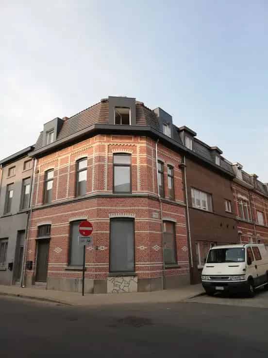Lichtrijke woning te Aalst nabij centrum
