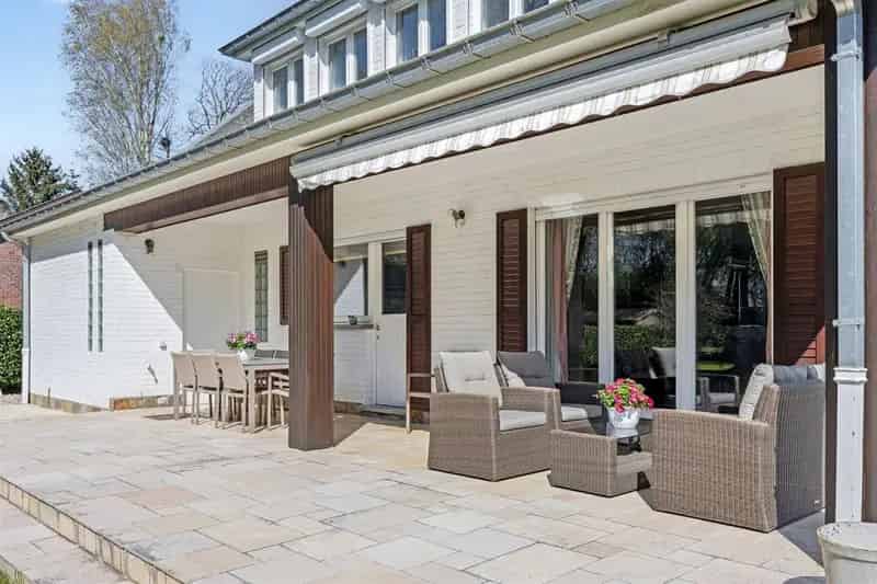 Charmante villa bij het bos van Strihoux