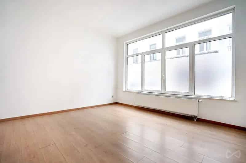 Huis met vier slaapkamers in Ixelles