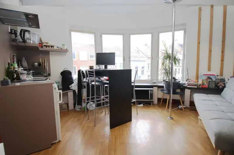 Centrale Studio te Huur 33m2 Slaaphoek Badkamer