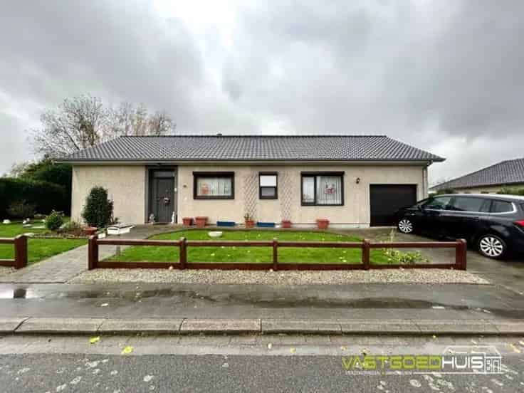 Bungalow Te Koop Meerbeke Ruime Tuin Garage 2 slaapkamers