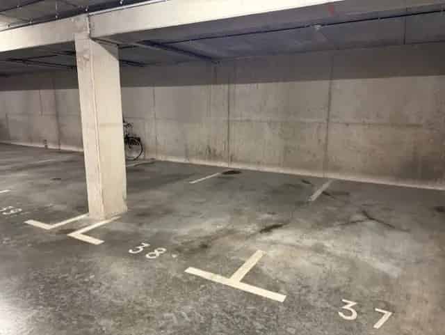 Garage / parking te koop in Brugge