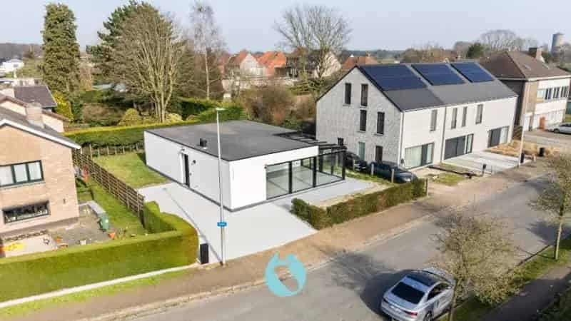 Instapklare gezinswoning met label A in Wachtebeke (Lochristi)