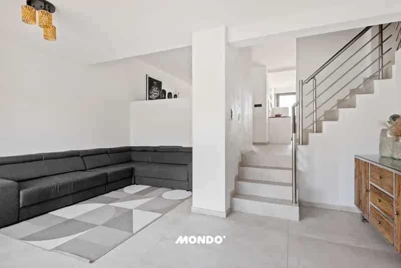 Instapklare woning met 3 slaapkamers en garage!