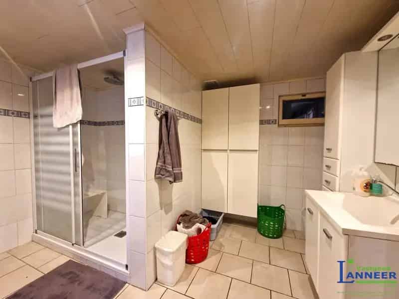 Ruime woning 5 slpkmrs, kelder en zolder nabij het Centrum