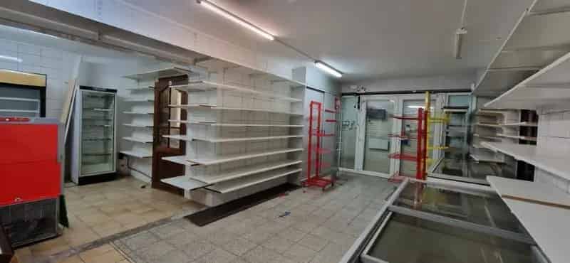 Huis te koop Centrum: Handel & Appartement