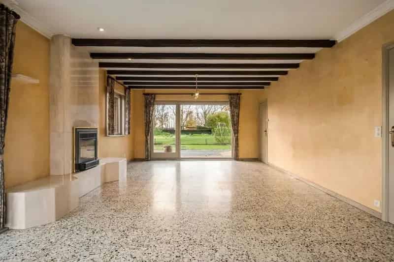 Alleenstaande woning te koop in Waarmaarde