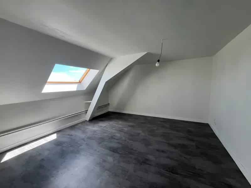 Te Huur: Karaktervolle, gerenoveerde woning met 6 slaapkamers in Kruisem
