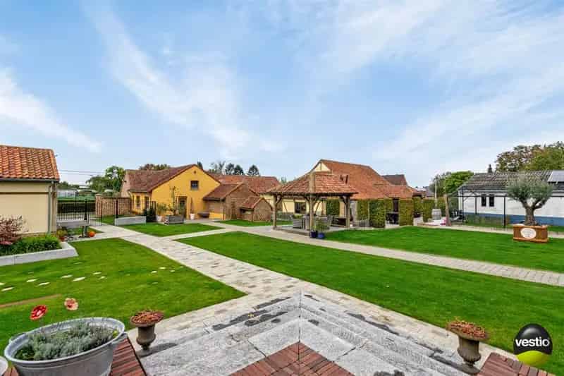 Villa-landhuis te koop Nieuwerkerken