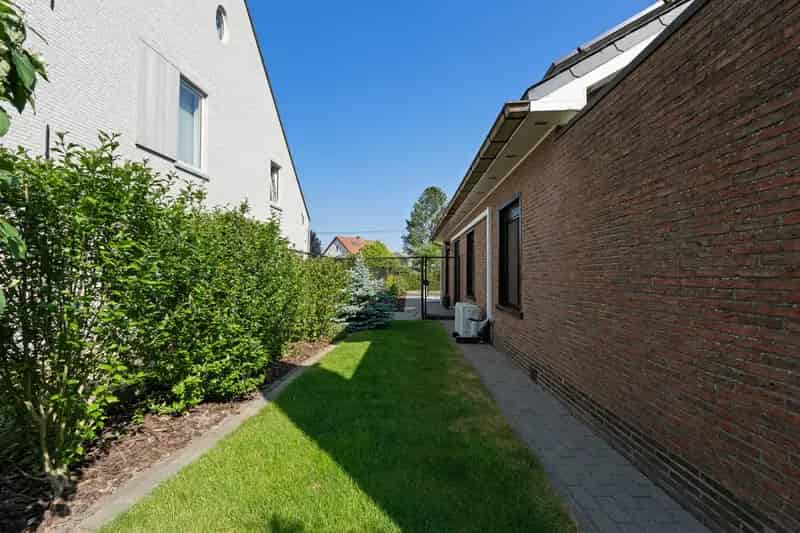 Gelijkvloerse woning te huur met tuin en 8 zonnepanelen