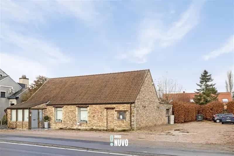 Huis te huur Opwijk: Te renoveren handelspand met woning