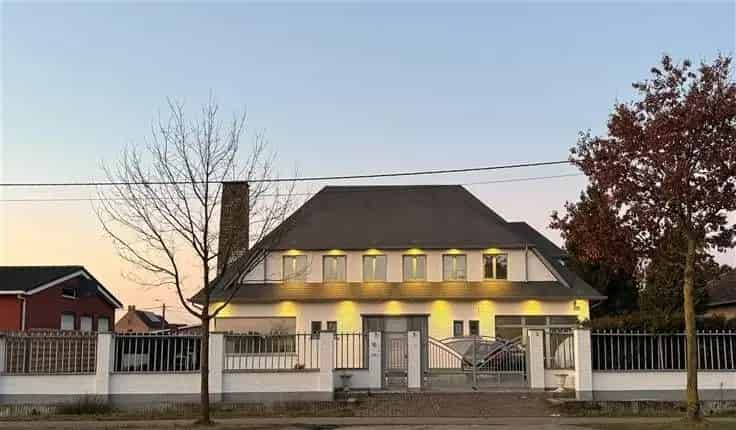Luxe Villa Te Koop 5 Slaapkamers Malle