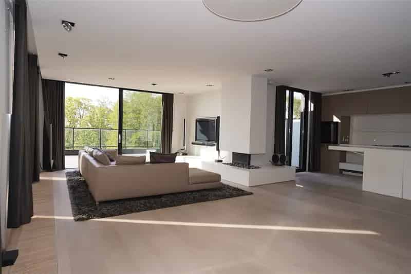 Exclusief Wonen: Luxepenthouse met Zwembadtoegang & 3 Slaapkamers!