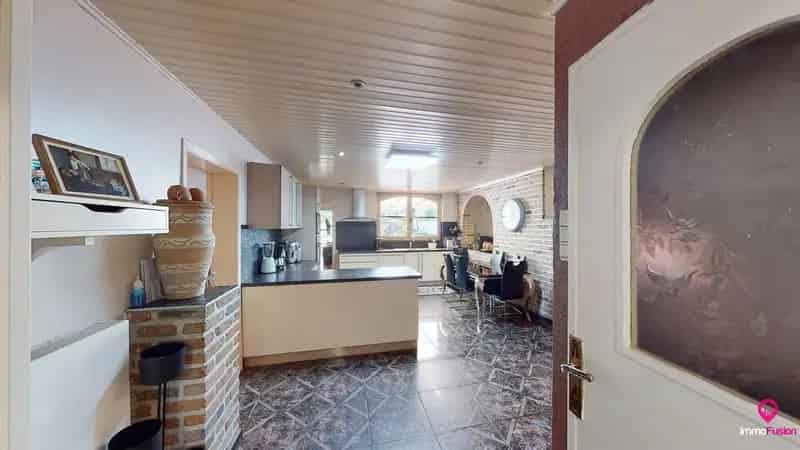 Zeer ruime woning met 5 slaapkamers vlakbij het ziekenhuis!