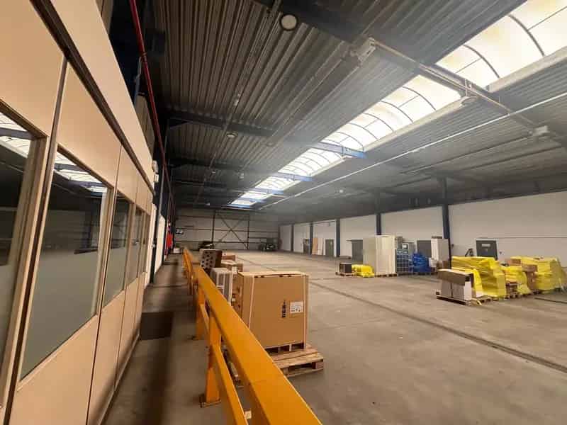 Bedrijfsgebouw te koop op toplocatie in Wommelgem