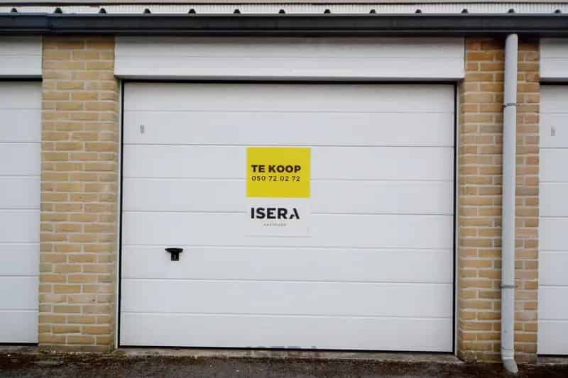 Garagebox in perfecte staat op TOPlocatie in Sint-Andries