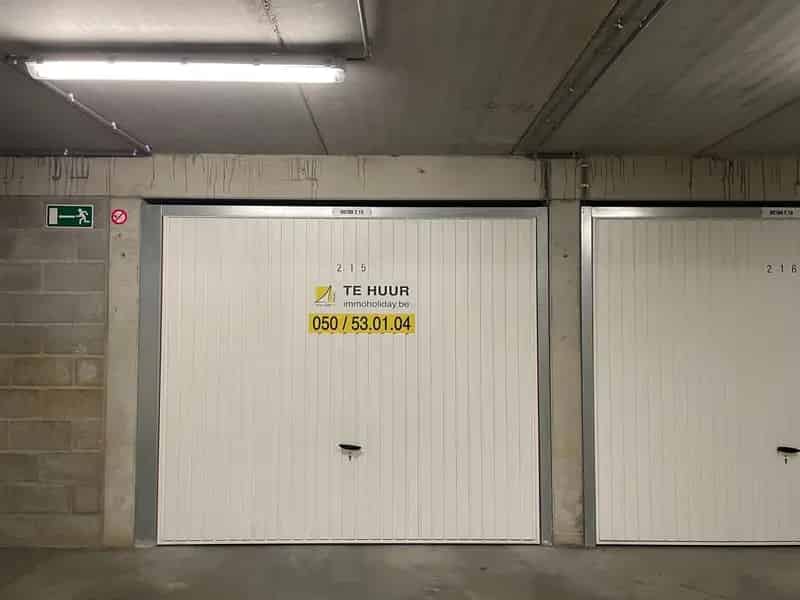 Garagebox gelegen in recente residentie