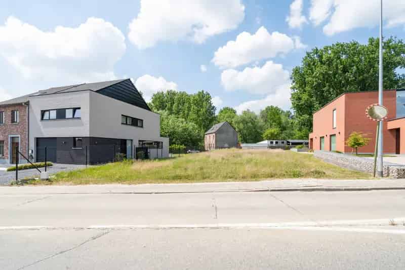 Welgelegen bouwgrond op 7a98ca voor een villa