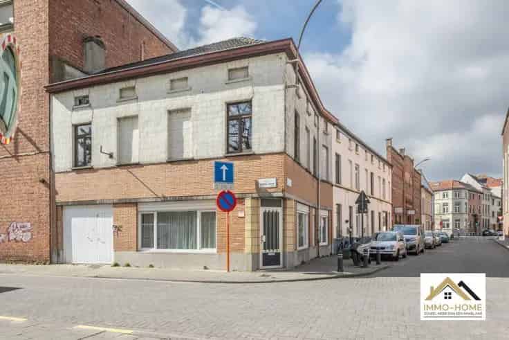 Ruime Hoekwoning Gent Nabij Park Veel Potentieel