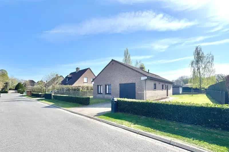 Huis te koop Oostrozebeke