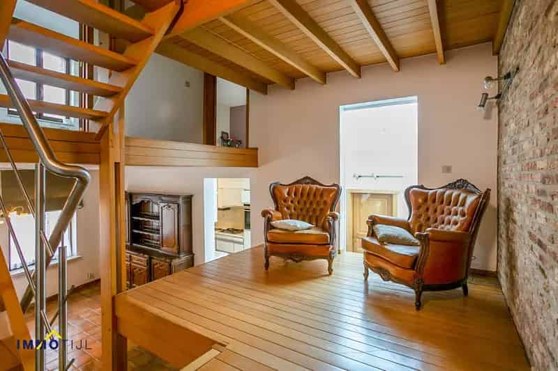Charmante woning met 4 kamers en terras!