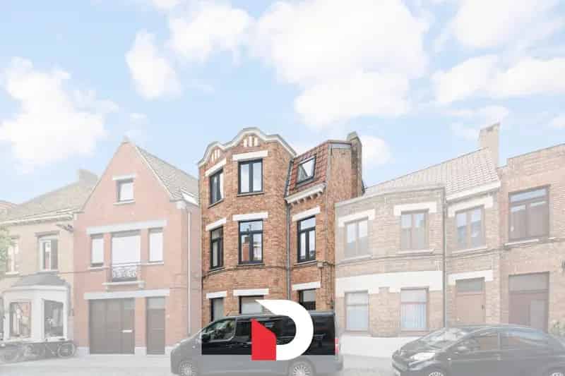 Stijlvol gerenoveerde woning op wandelafstand van Brugge centrum