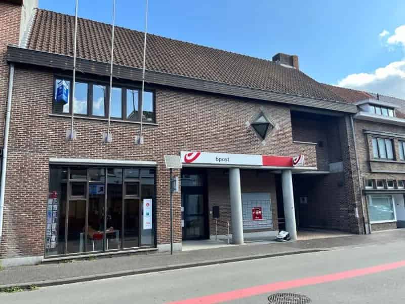 Kantoorruimte/mazijnruimte te huur -  340 m²