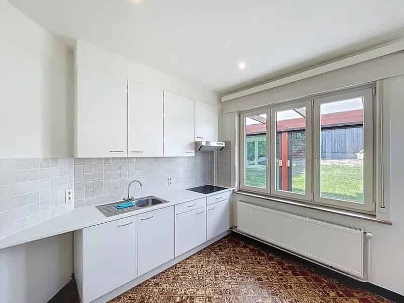 Woning met drie slaapkamers en tuin