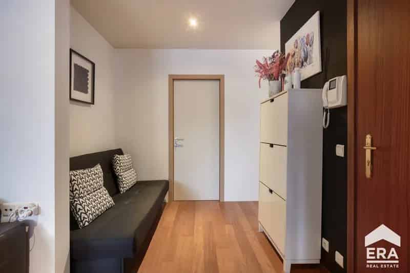 Appartement te huur 2 slaapkamers tuin en staanplaatsen