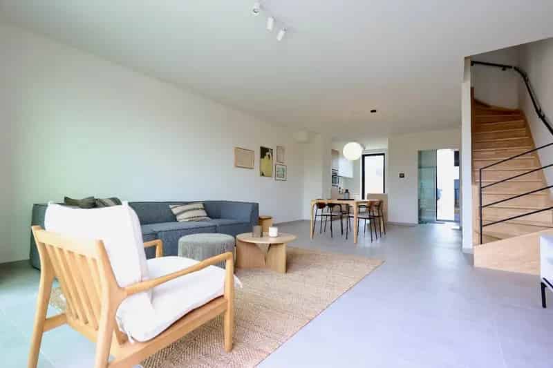 Prachtige energiezuinige nieuwbouwwoning met 3 slaapkamers en tuin met terras