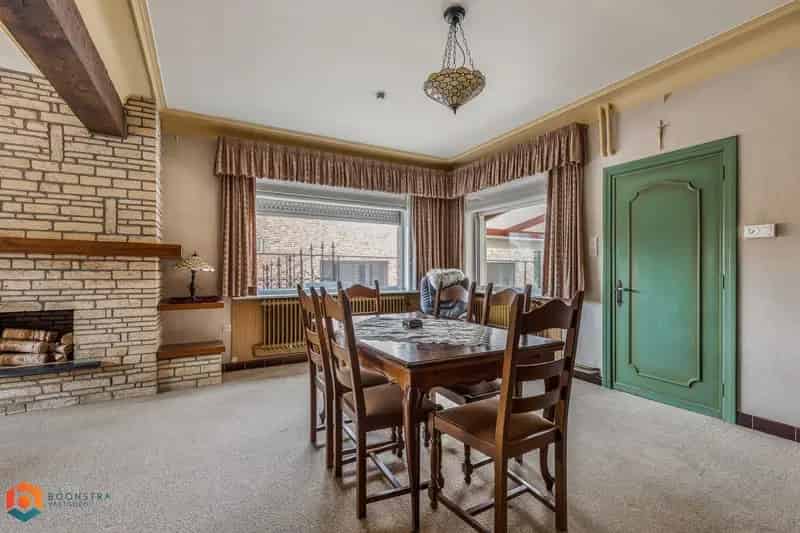 Op te frissen woning met 2 slpkrs op een perceel van 570 m2